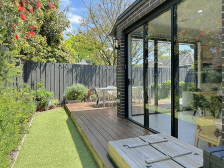 Exceptional Quality in the Heart of Kilsyth - Photo 4