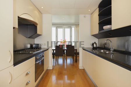 Westferry Circus room 1 - Photo 4