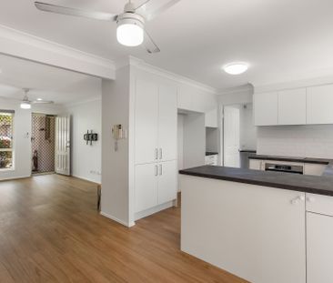 Spacious Townhouse Living in a Leafy, Convenient Setting - Photo 2