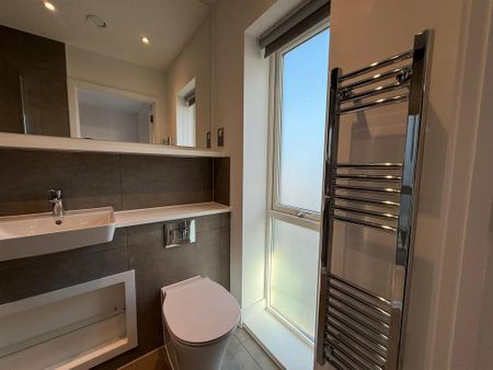 2 bedroom apartment to rent - Photo 5