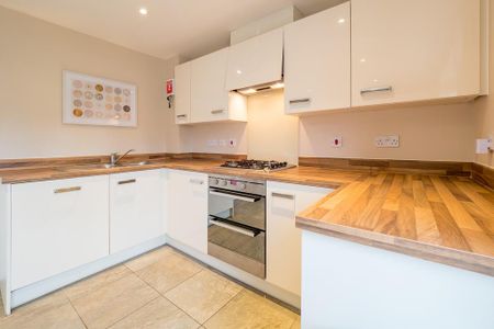 1 bedroom semi-detached house to rent - Photo 5