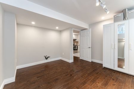 For Lease - 996 Savoline Boulevard, Milton, Ontario - Photo 3