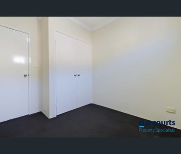6b Messenger Street, Kelmscott, WA 6111 - Photo 5