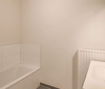 Gelijkvloers app. te huur in Izegem voor € 620 met 1 slaapkamer - Foto 1