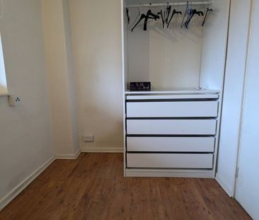 2 Bed Maisonette, Lampeter Square, W6 - Photo 1