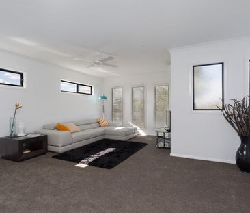 2/31 Booth Street, 3555, Golden Square Vic - Photo 5