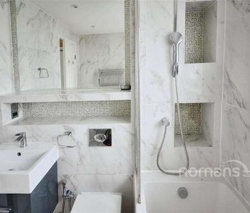 Pennine Road, Slough, SL2 - Photo 2