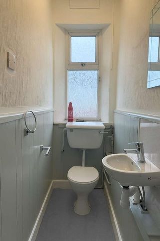 Taylor Street, May Bank, Newcastle Under Lyme, ST5 - Photo 5