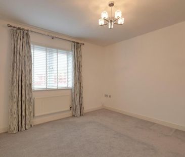 2 bedroom coach house to rent - Photo 4