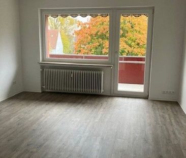 Renovierte 2-Zimmer-Wohnung mit Balkon! - Photo 1