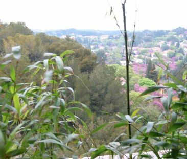 NIMES / PUECH DU TEIL - T3 avec LOGGIA, BALCON, CAVE et PARKING COU... - Photo 1