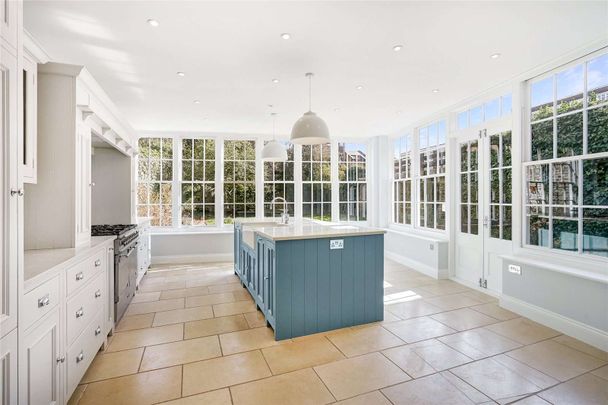 Old Town, Clapham, London, SW4 0JT - Photo 1