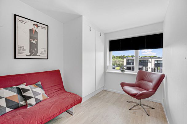 Skønt 4-værelses rækkehus på Marshalls Allé - Foto 1