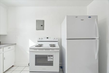 For Lease - 145 North Service Road Unit# 2, Oakville, Ontario - Photo 5