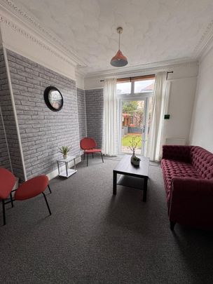 Room in a Shared House, Hinton Road, BS16 - Photo 1