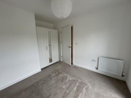 3 bedroom semi-detached house to rent - Photo 4