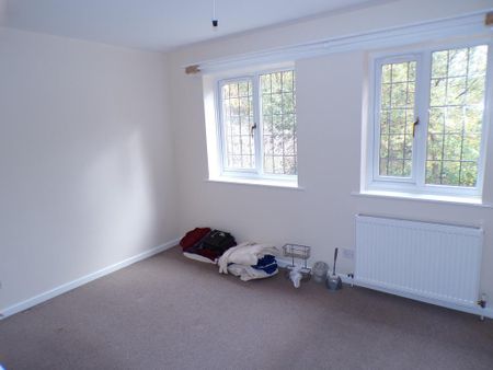 2 bedroom townhouse to rent - Photo 3