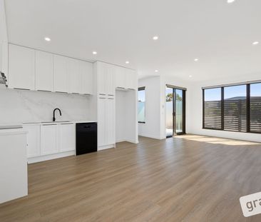 BRAND NEW MODERN TOWNHOUSE - Photo 3