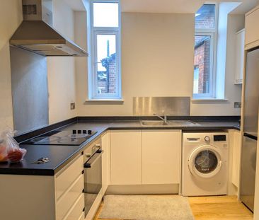 1 bedroom flat to rent - Photo 2