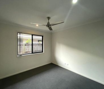 Spacious Family Living in Coomera Grand! - Photo 6