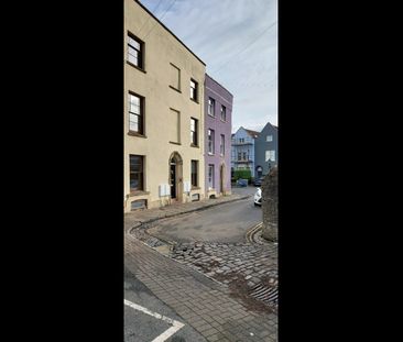 1 Bed Flat, Wellington Park, BS8 - Photo 6