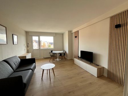 À LOUER – T3 MEUBLÉ rénové de 80 m², Boulevard Vauban, Lille réf 1505 - Photo 2