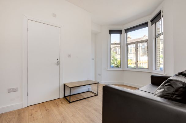 Room in a Shared House, Elcot Avenue, SE15 - Photo 1