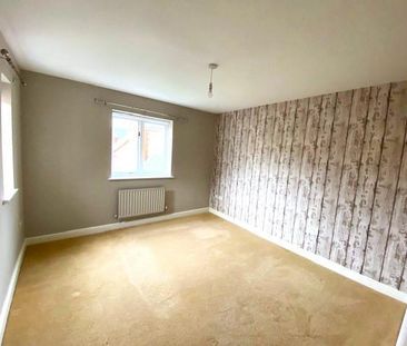 4 bedroom detached house to rent - Photo 5