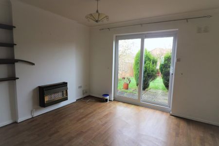 2 bedroom semi-detached house to rent - Photo 4