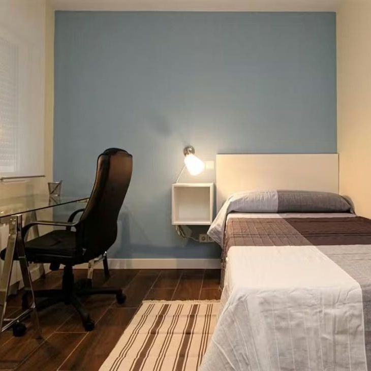 Calle Madrid, Getafe, Community of Madrid 28903 - Photo 1