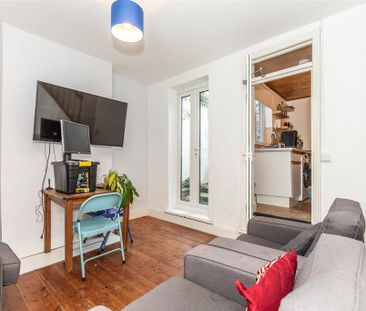 3 bedroom terraced house to rent - Photo 1