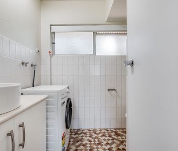 Retirement Style Living In A Convenient Albury Location - Photo 1