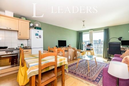 1 bedroom apartment to rent Station Approach, Epsom, KT19 - Photo 4