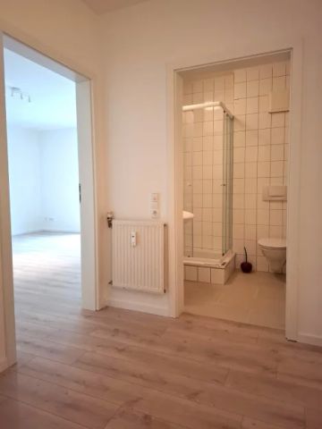 schönes modernes 1-Zimmer-Appartment - Photo 3