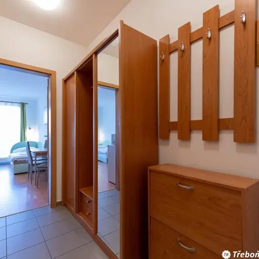 Pronájem bytu 1+kk s terasou Třeboň - Photo 1