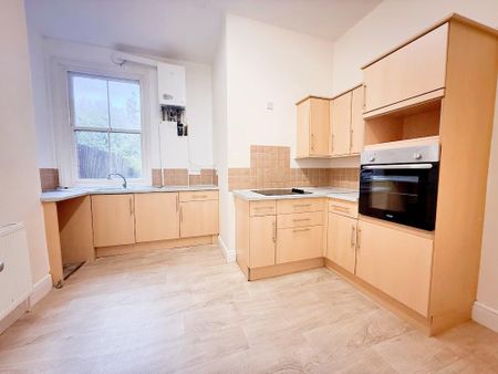 1 bedroom ground floor flat to rent - Photo 3