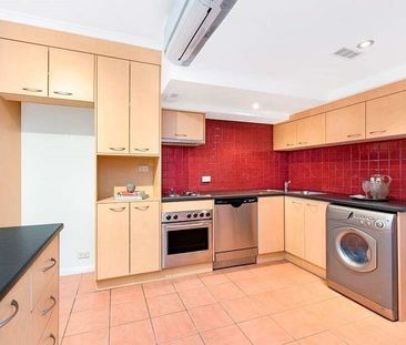 Fantastic Ground Floor Apartment - Photo 3