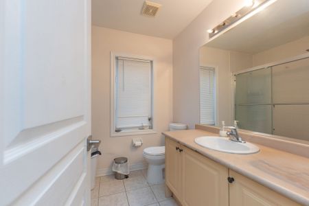 For Lease - 5630 Fudge Terrace Unit# Room 2, Mississauga, Ontario - Photo 5