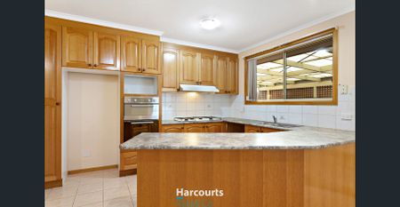 Spacious 3-Bedroom Home with Modern Amenities in Epping - Photo 2