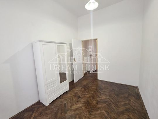 Pronájem bytu 3+1 81 m2 - Photo 1