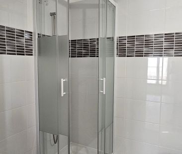 Location Appartement 1 pièce 27m² GONFARON 83590 - Photo 4