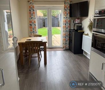 3 bedroom detached house to rent - Photo 3