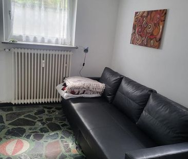 Souterrainwohnung als Untermiete mit separatem Eingang - Photo 1