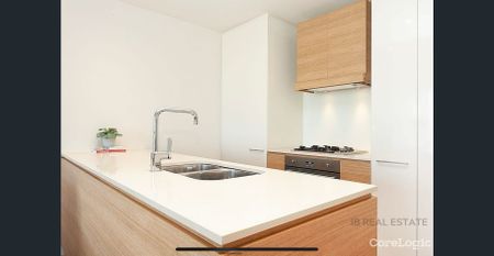 Executive Style Furnished Teo Bedroom Apartment - Luxury Living in the Heart of Parramatta - Photo 3