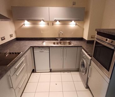 1 bedroom flat to rent - Photo 2