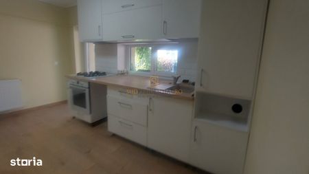 Vila duplex, semimobilata,3 camere, bucatarie inchisa,Comuna Berceni - Fotografie 4