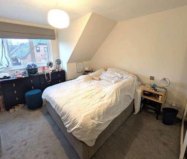 Old Woking, Surrey, GU22 - Photo 5