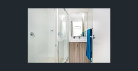 STYLISH LOW MAINTENANCE DUPLEX - Photo 2