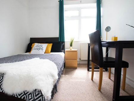 6 bedroom house to rent - Photo 2