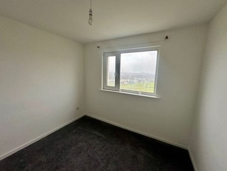 Nightingale Crescent, Burnley, BB11 - Photo 4